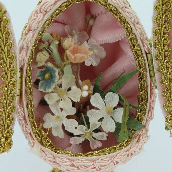 Vintage Handmade Embellished Real Egg Pink Painted Faux Flowers Pedestal Stand - Picture 4 of 16